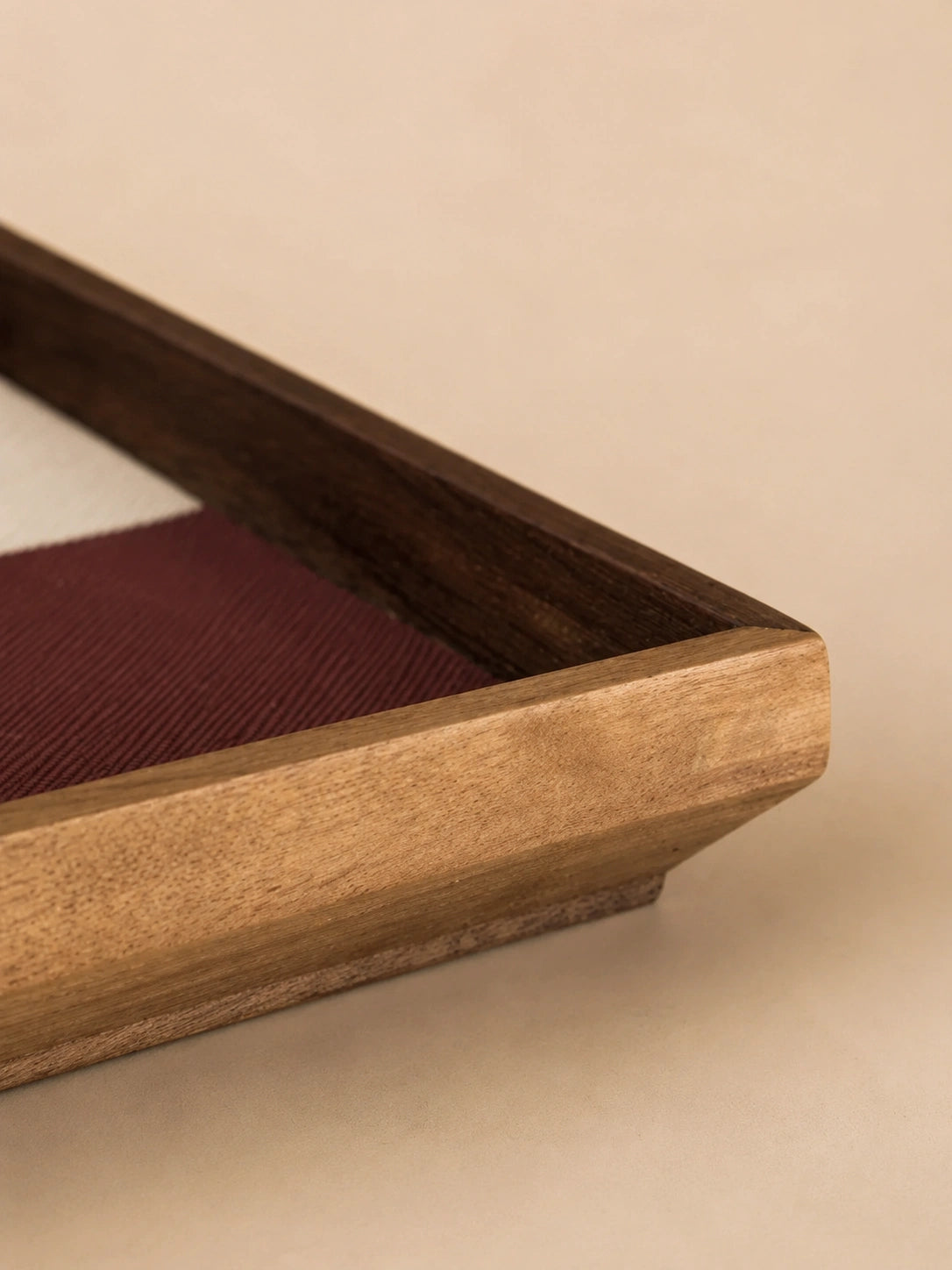 GEOMETRIC WOOD & FAUX LEATHER TRAY