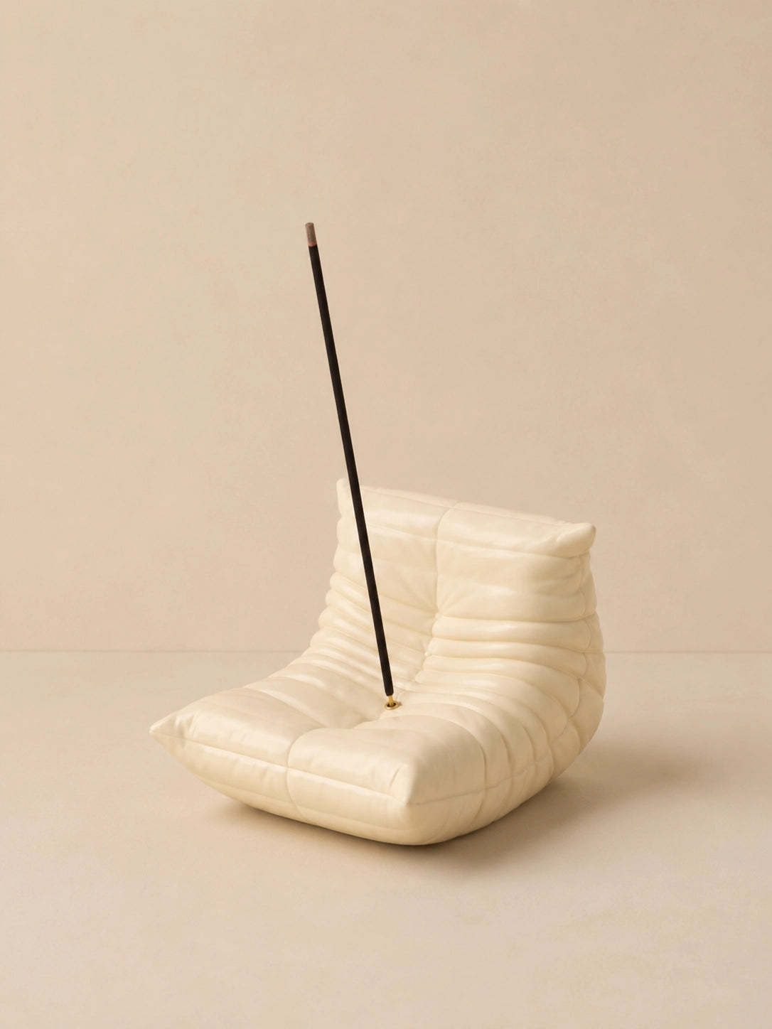 LEATHER-LOOK SOFA INCENSE HOLDER